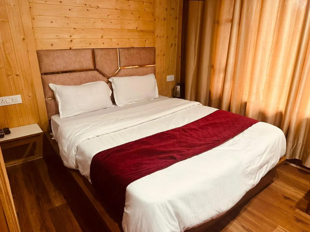 Hotel Asha Residency Shimla - Budget Friendly !! Travellers Delight !! Luxury Rooms !! Best Awarded